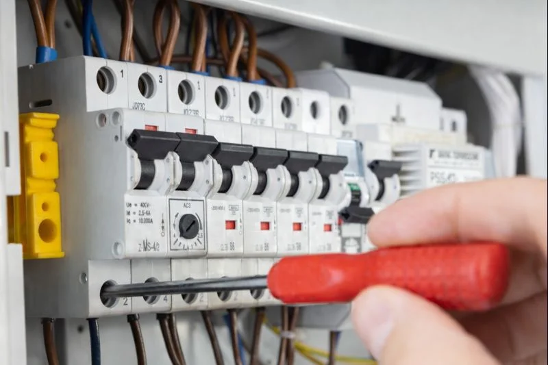 Serviços Elétricos